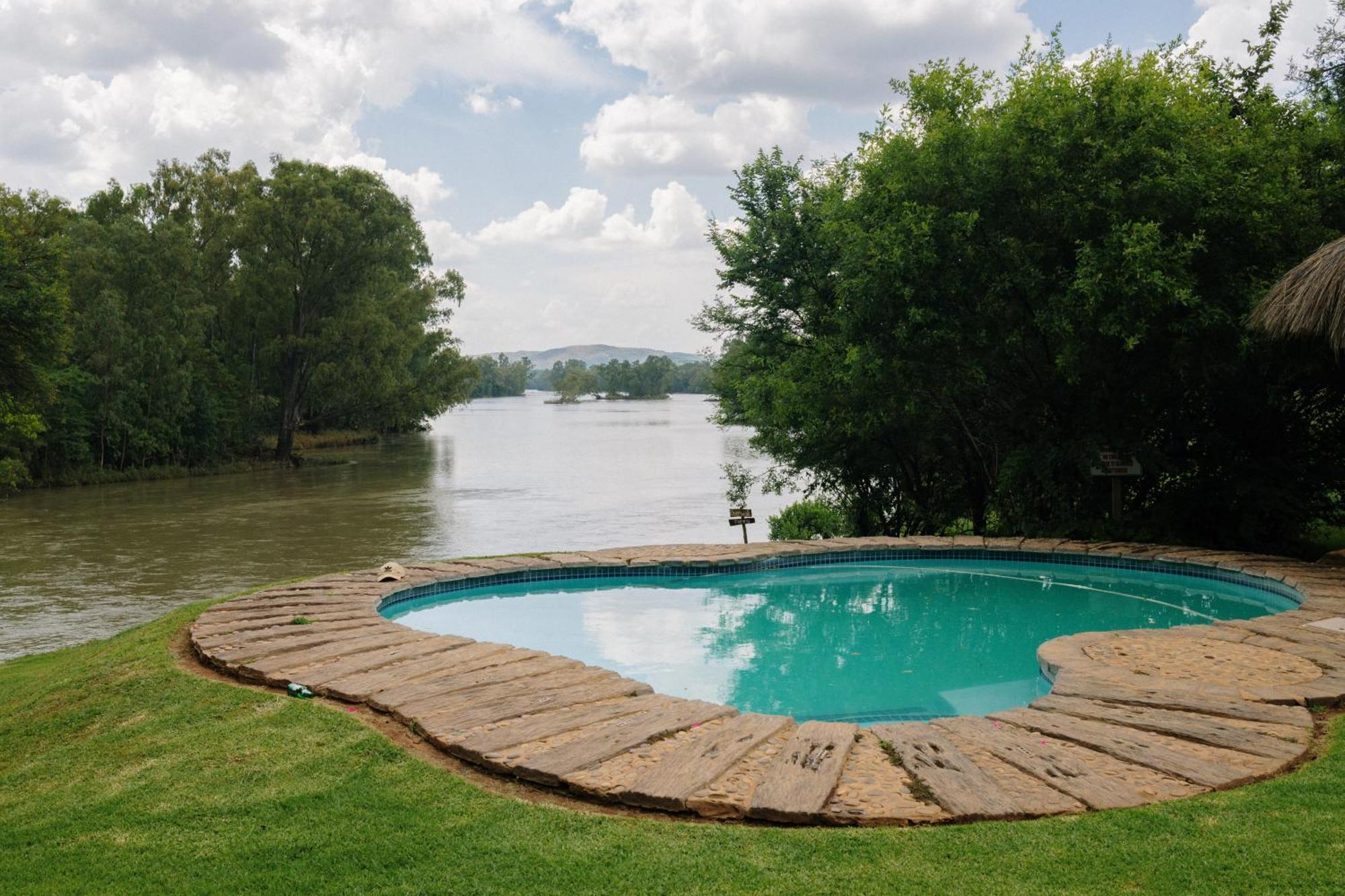 Breathe River Retreat Parys Luaran gambar